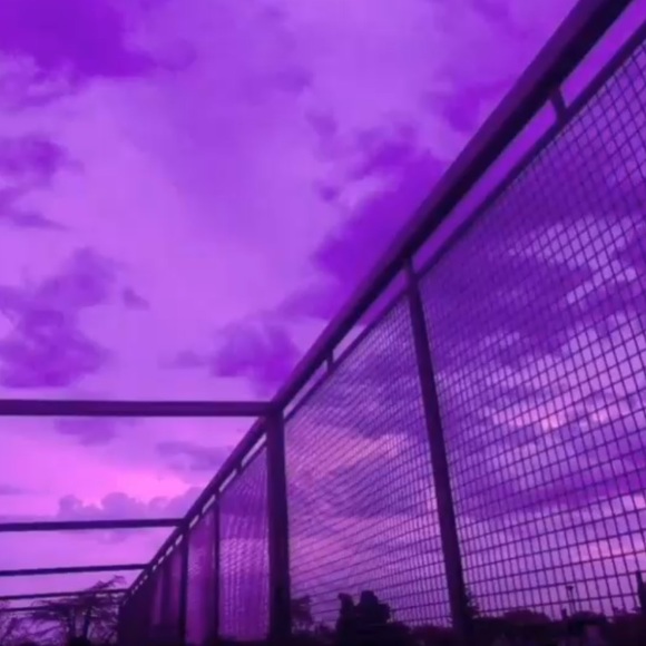 ⛔️Closet closed indefinitely - Picture 1 of 1